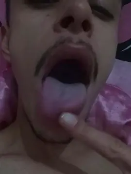 Cam4 Free Live Porn of GiganteOMenino