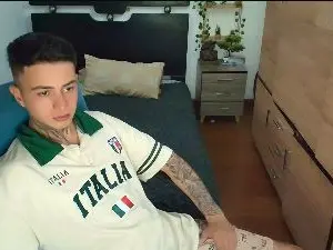 Cam4 Live Sex Cam of santiagoo