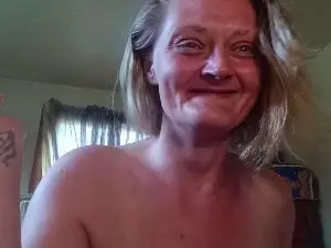 Cam4 Sex Chat of CoraLineStar1