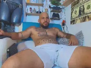 Cam4 Live Sex of Leenar_key
