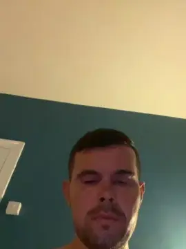 Cam4 Private Sex Chat of Leo_Iron