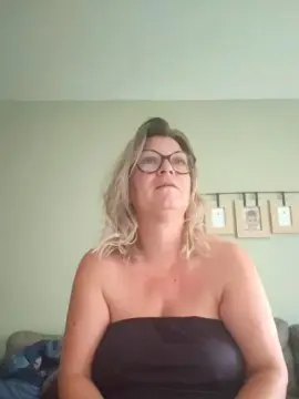 Cam4 Sex Chat of Delphiben