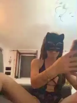 Cam4 Live Sex of lady325