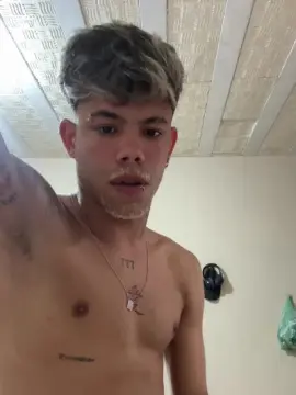 Cam4 Live Sex of Xxx_uchiha