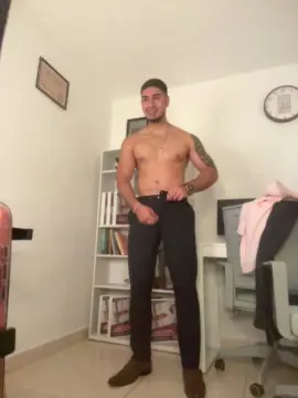 Cam4 Private Sex Chat of dimitri_coleman