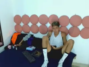 Cam4 Watch Live Sex Cams of Dannyssex1