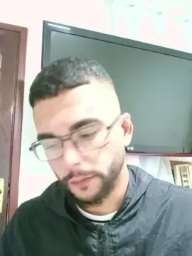 Cam4 Sex Cam of Abrahao22