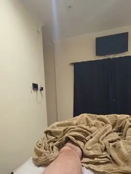 Cam4 Live Porn of justaguy94
