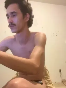 Cam4 Live Porn of branquinho62go