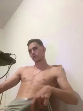 Cam4 Free Porn Cam of branquinho62go