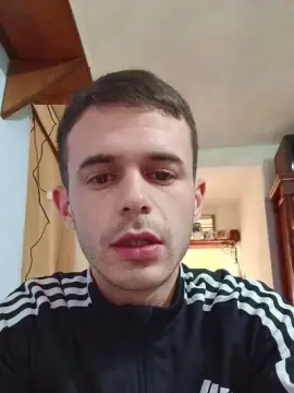 Cam4 Sex Cam of Leoo2277