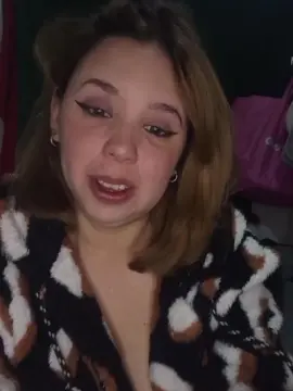 Cam4 Free Porn Cam of abyfoxy1