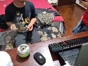 Cam4 Free Live Porn of leo_kenzo