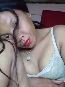 Cam4 Live Sex Cam of lucia3