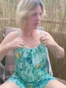 Cam4 Live Porn of BlueEye_Girl