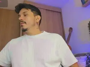Cam4 Live Sex Cam of alejandro_stark