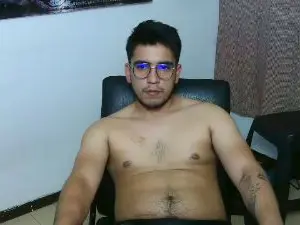 Cam4 Watch Live Sex Cams of AxelNova
