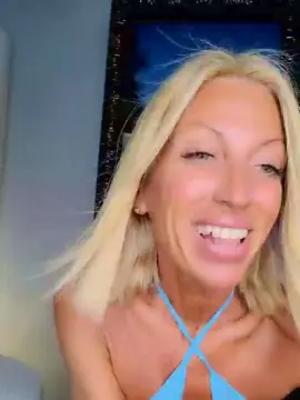 Cam4 Free Live Porn of Ladyblue