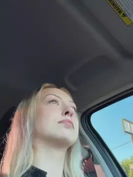Cam4 Free Porn Cam of raelynnbby