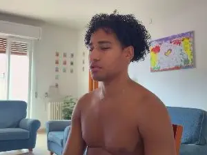 Cam4 Live Sex Cam of Yourvalentino
