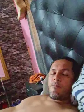Cam4 Free Porn Cam of elmostroxxx