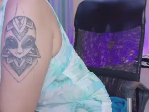 Cam4 Free Live Porn of chloe_rosse_