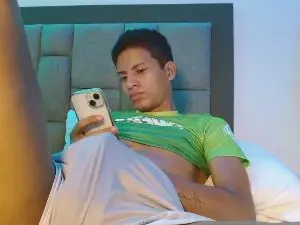 Cam4 Private Sex Chat of damian_delux