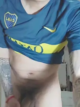 Cam4 Free Live Porn of nicko082