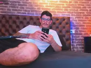 Cam4 Best live sex cam show of Damian_Bulls