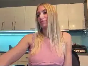 Cam4 Nude Webcam of JerilynMarbach