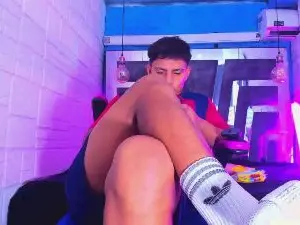 Cam4 Watch Live Sex Cams of Richi_hottt