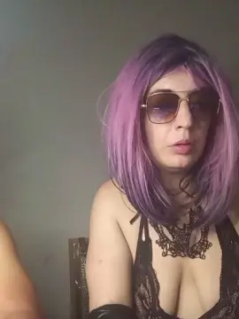 Cam4 Free Live Porn of lina5555