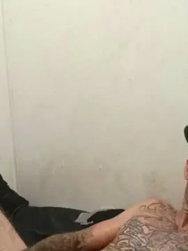 Cam4 Free Live Porn of Prettyboytatted