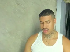 Cam4 Watch Live Sex Cams of drake_hott_