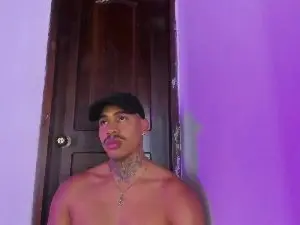 Cam4 Live Sex Cam of drake_hott_