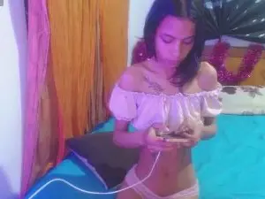 Cam4 Watch Live Sex Cams of Sasha_Raven