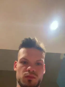 Cam4 Live Porn of nicolas2471