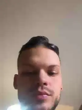 Cam4 Live Porn of nicolas2471