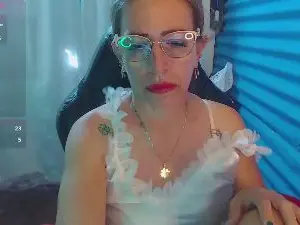 Cam4 Free Porn Cam of Chayla_Ruiz