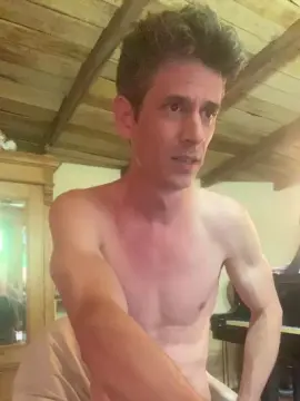 Cam4 Live Porn of PianoTobe