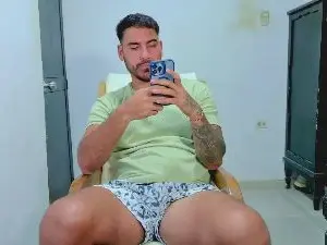 Cam4 Adult Video Chat of tommy_johnson2
