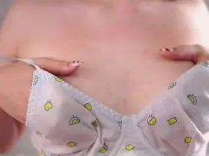 Cam4 Nude Webcam of DannaYuen