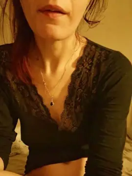 Cam4 Watch Live Sex Cams of Bella96