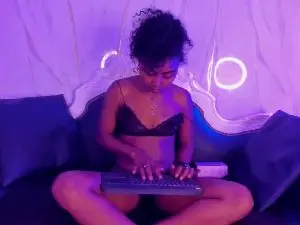 Cam4 Best Webcam of EbonnyBunny
