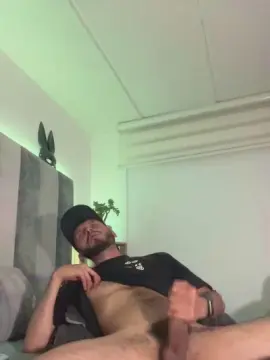 Cam4 Free Live Porn of TheoVega