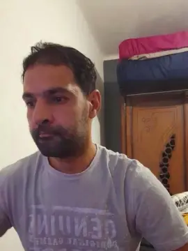 Cam4 Free Live Porn of foyler85
