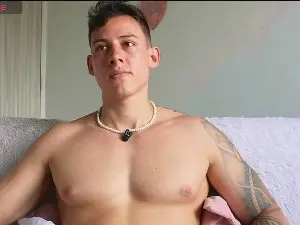 Cam4 Live Sex Cam of Latino_Milk_99