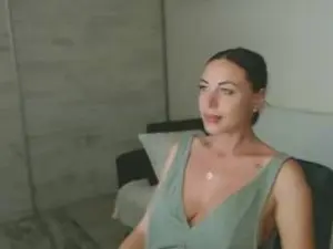 Cam4 Adult Video Chat of CralaSDream