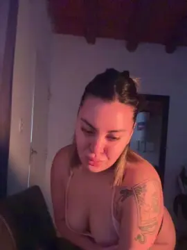 Cam4 Live Sex of Sirena65