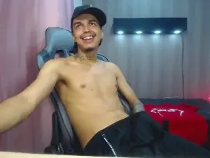 Cam4 Watch Live Sex Cams of tayson_hot_